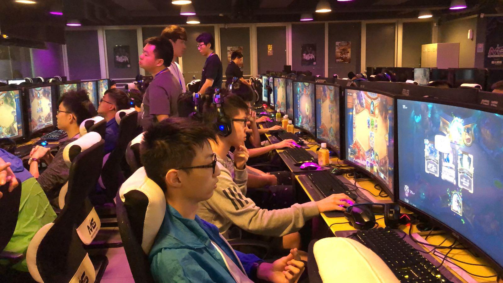 在这一赛事 在这一赛事